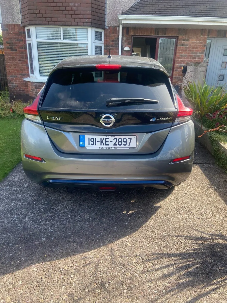 Nissan leaf sv 40kw - Image 2
