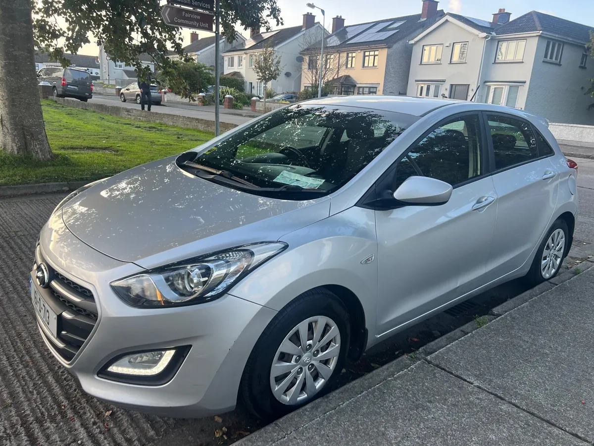 Hyundai i301.6 Diesel,Only101K One Owner,As New - Image 2