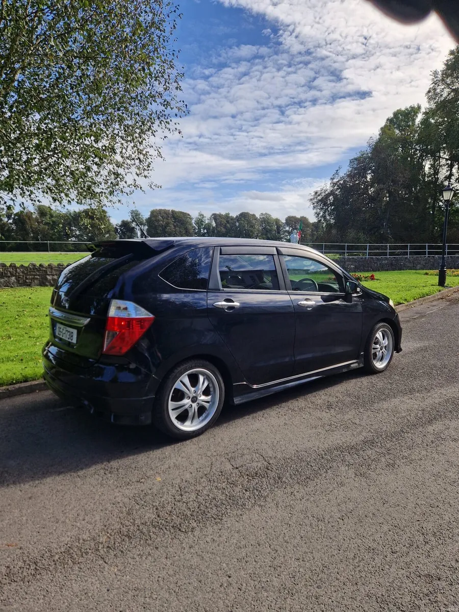 Honda fr-v automatic - Image 3