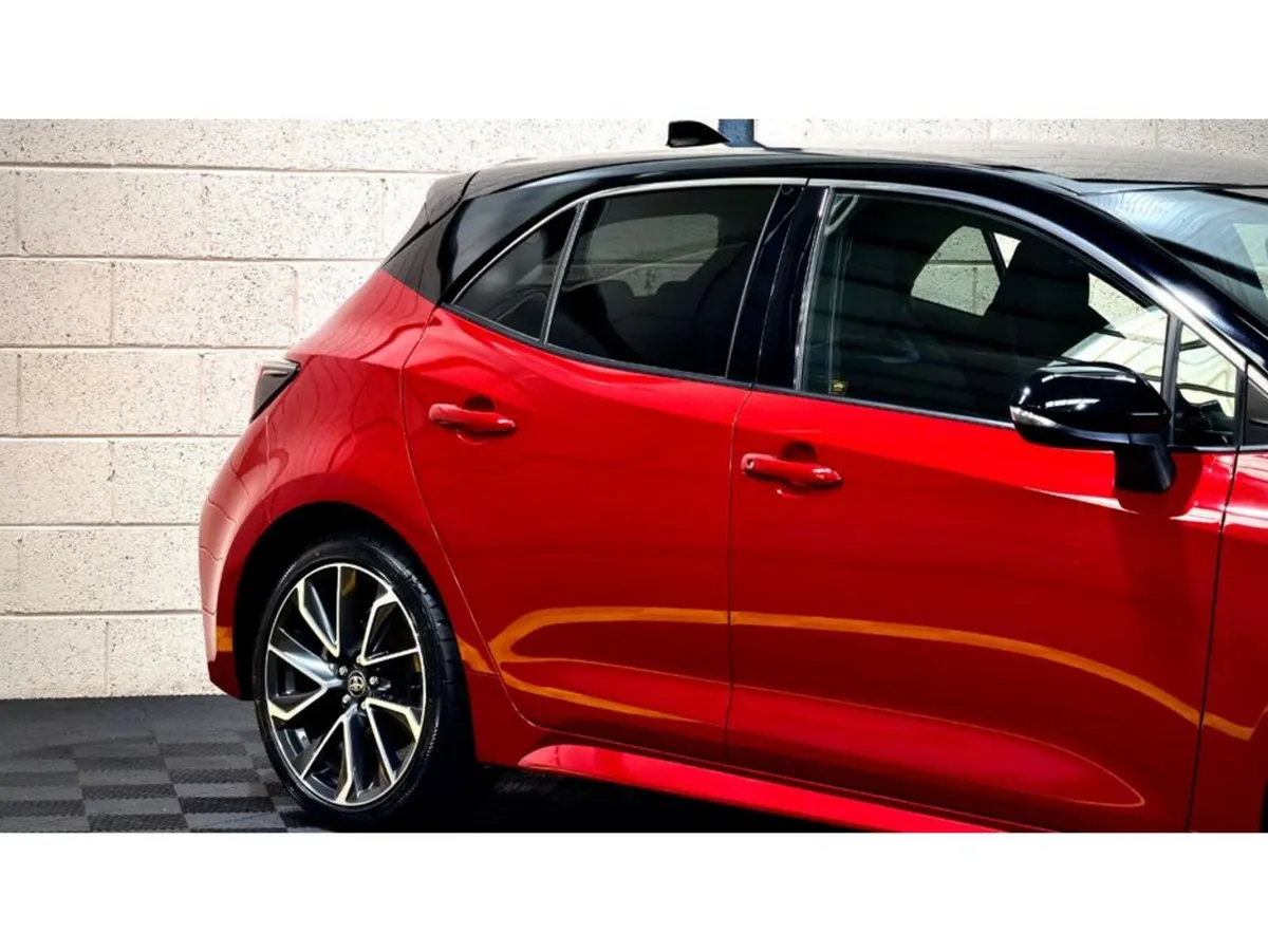 Toyota Corolla SPORTS HYBRID G Z - Image 5