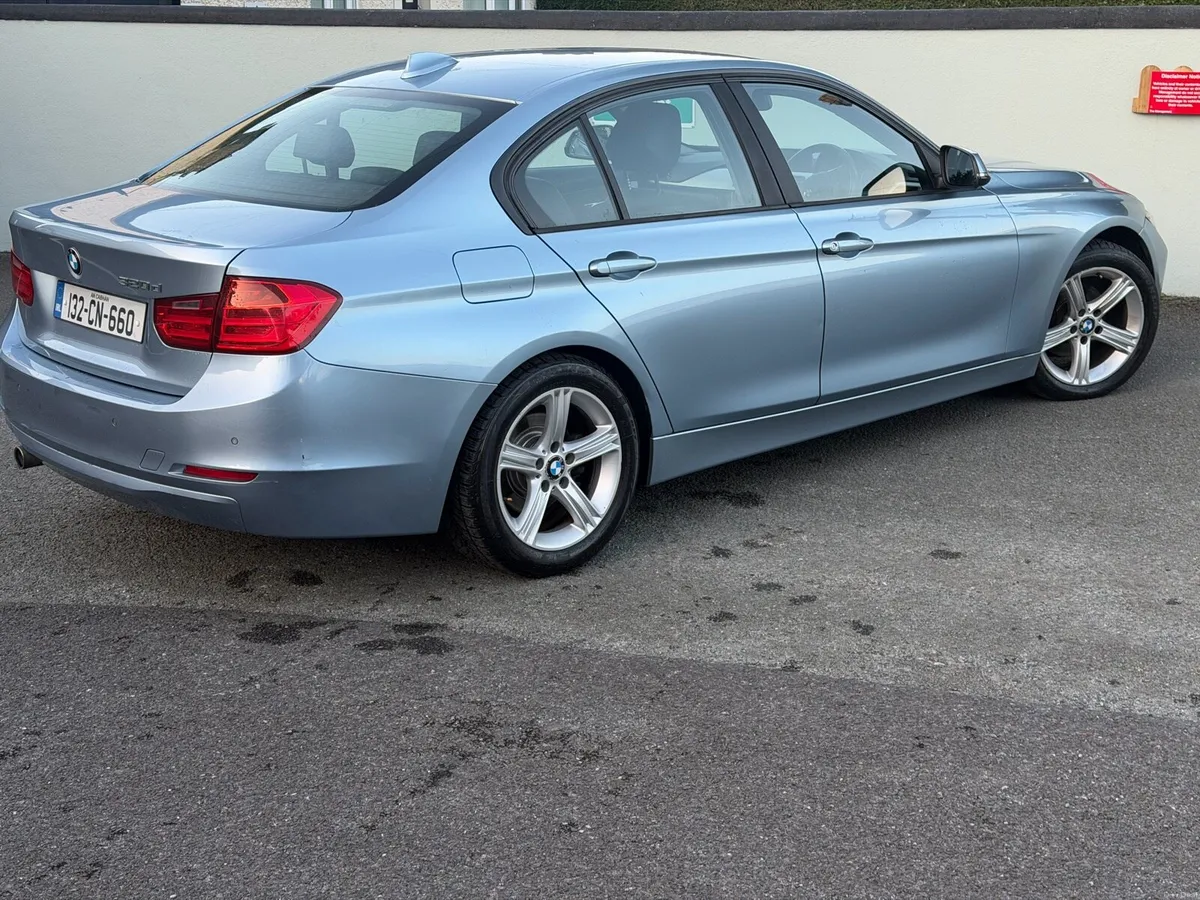 BMW 320d F30 business dynamic - 2.0 diesel- 11/27 - Image 4