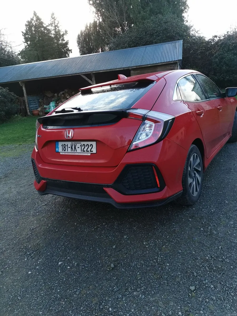 Honda Civic 2018 - Image 3
