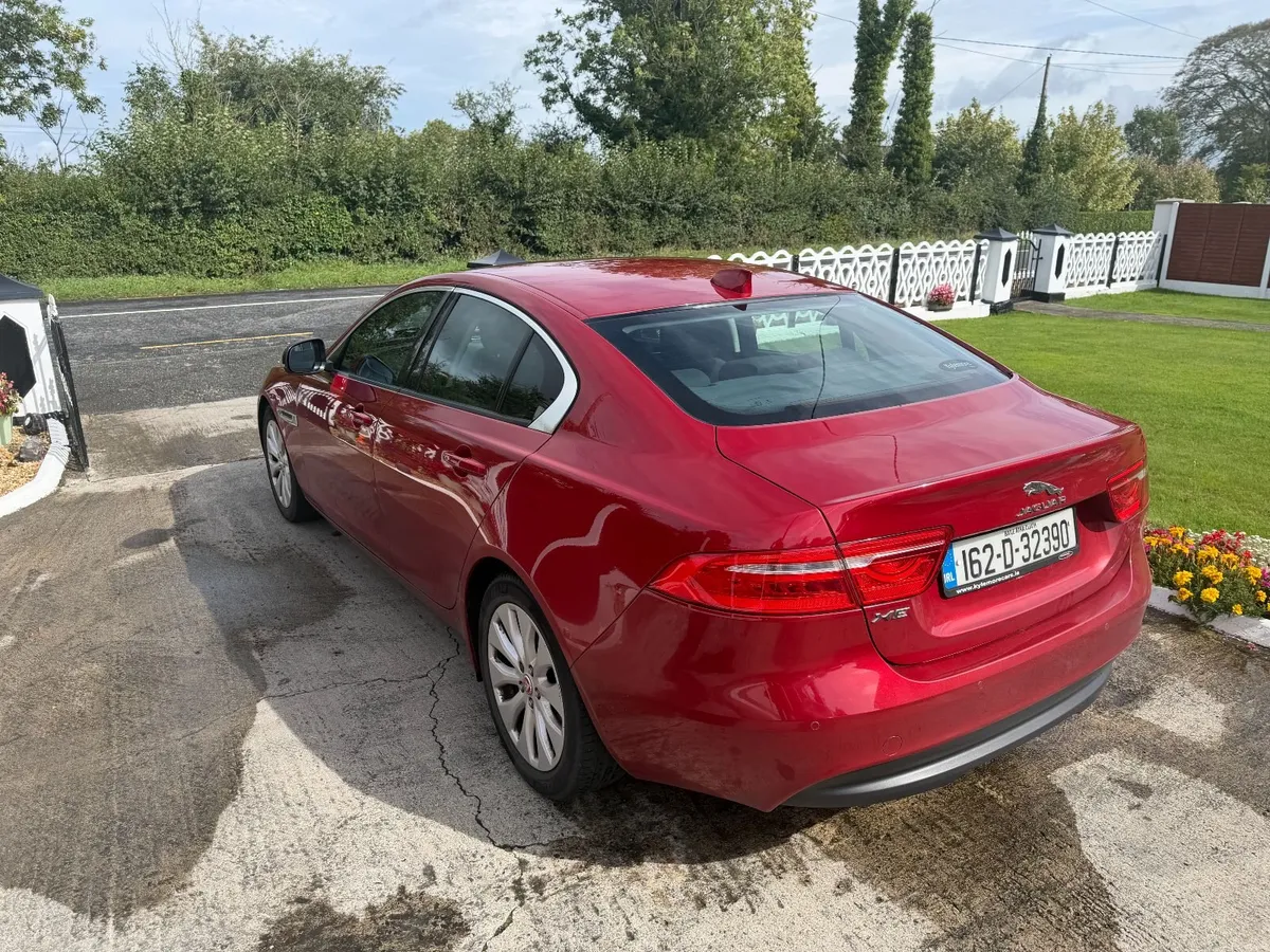 2016 Jaguar XE SE - Image 3
