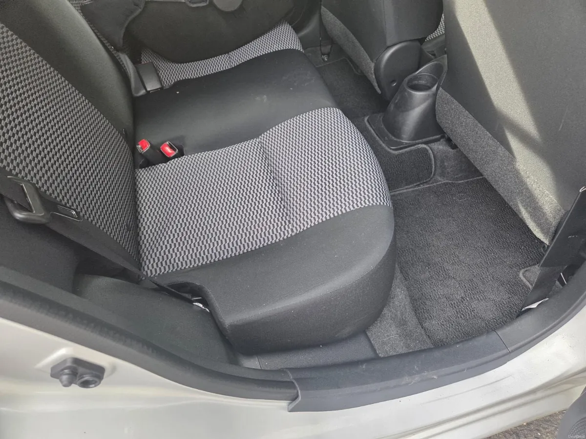 Nissan March 2020 - Image 2