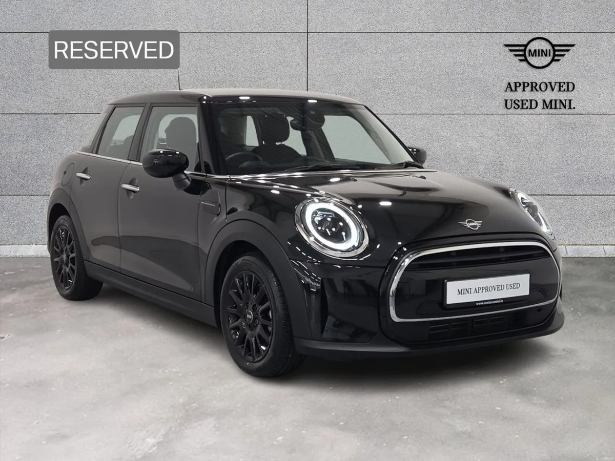 Mini Cooper Cooper Classic Auto - Image 1