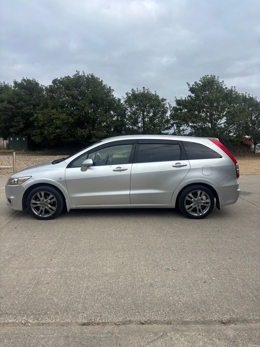 Honda Stream Rzs 7 Seat Automatic - Image 6