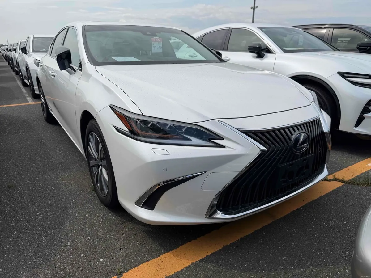 21 LEXUS ES300h 2.5 HYBRID AUTOMATIC PREMIUM SPEC - Image 1