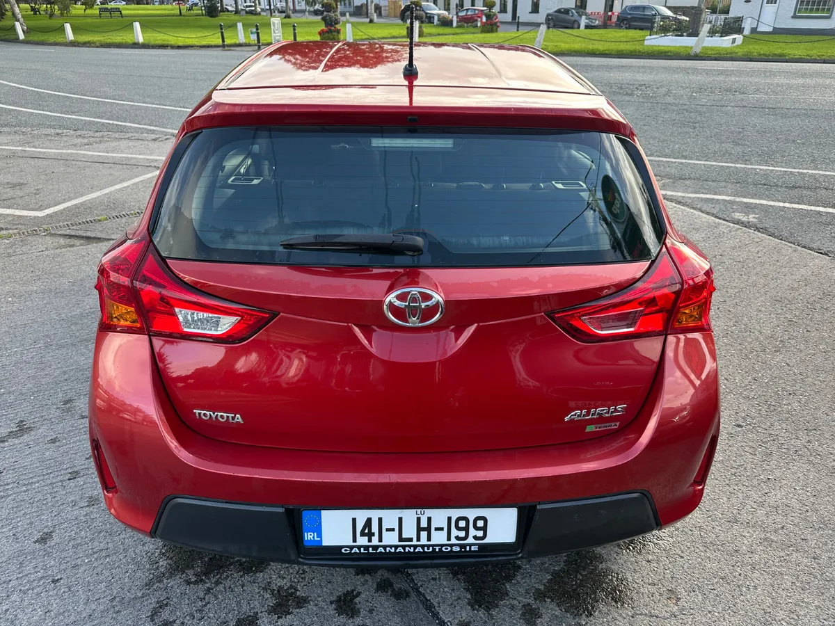 Toyota Auris 2014  D-4D 90 (1.4) 5Dr Terra - Image 4