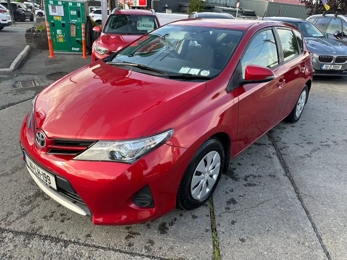 Toyota Auris 2014  D-4D 90 (1.4) 5Dr Terra - Image 1