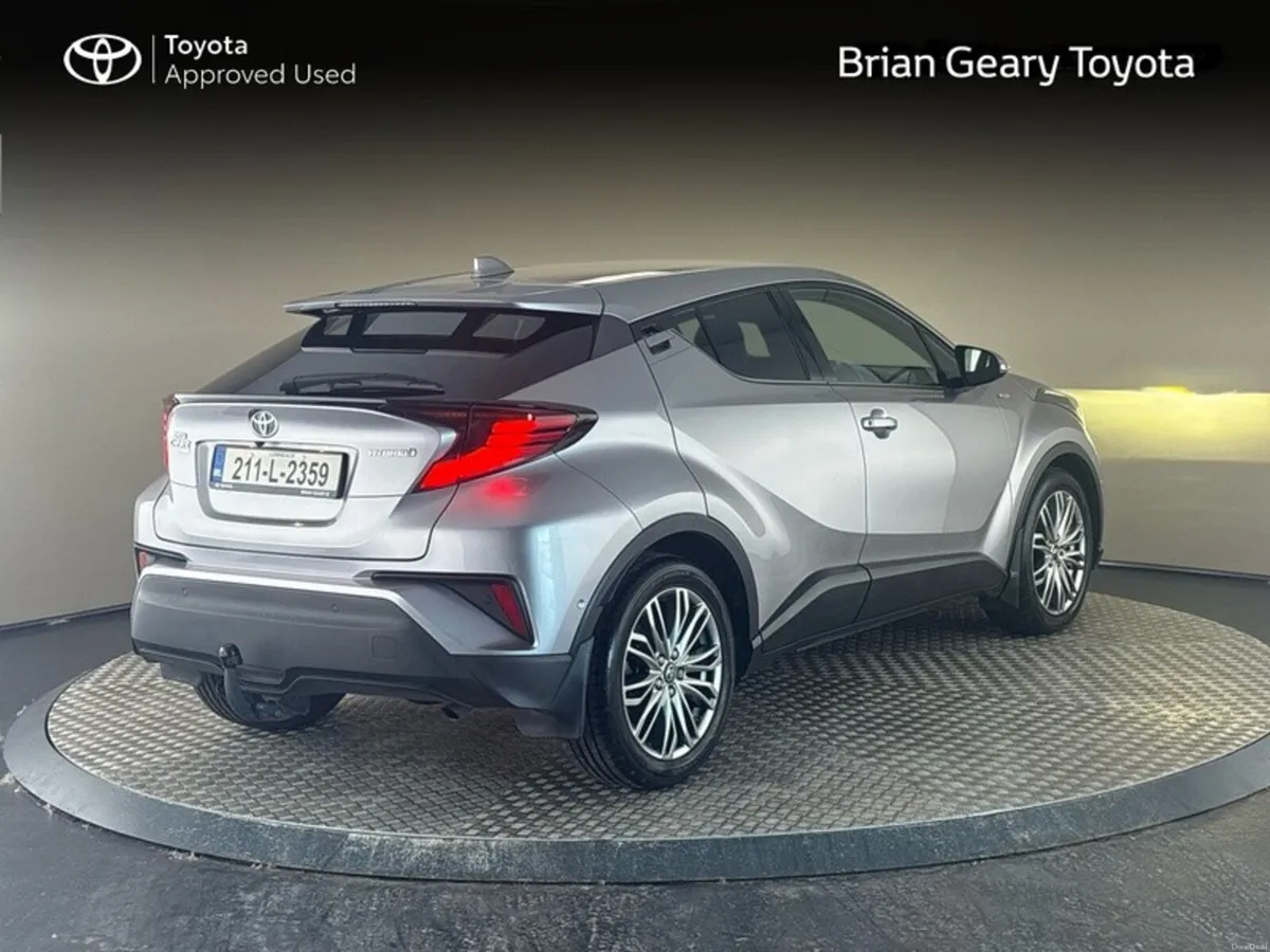 Toyota C-HR C-HR 1.8 HYBRID SOL - Image 2