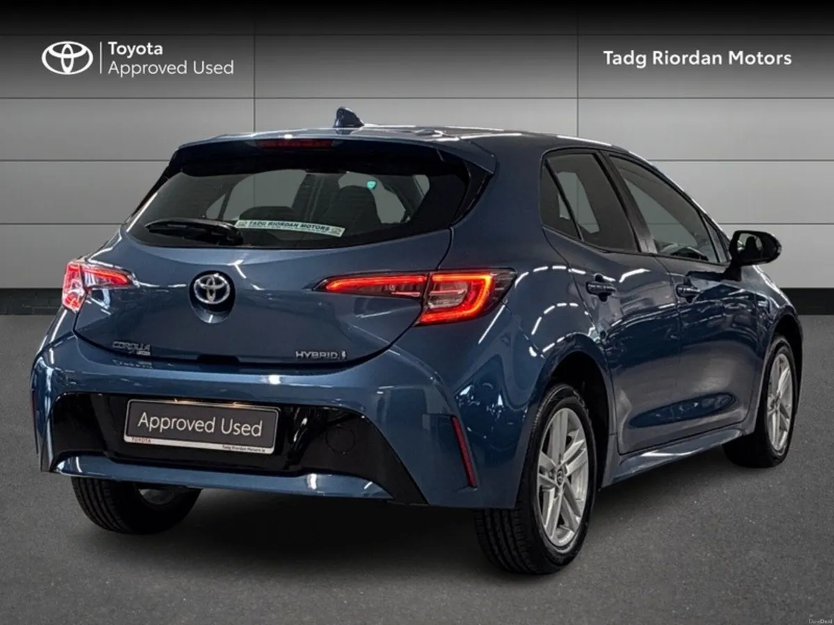 Toyota Corolla HYBRID AURA H/ H/B 4DR AUTO - Image 2