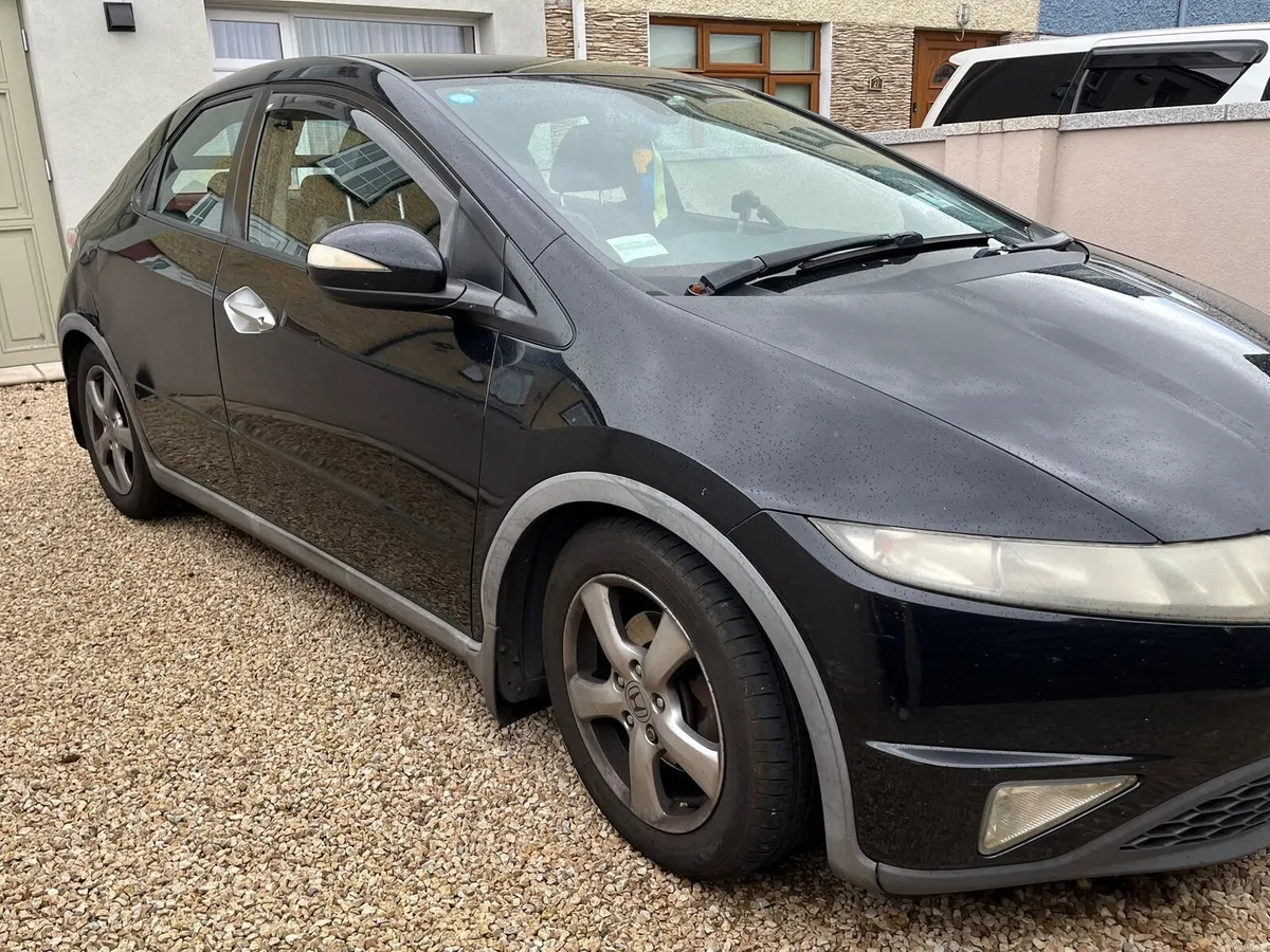 Car - Image 1