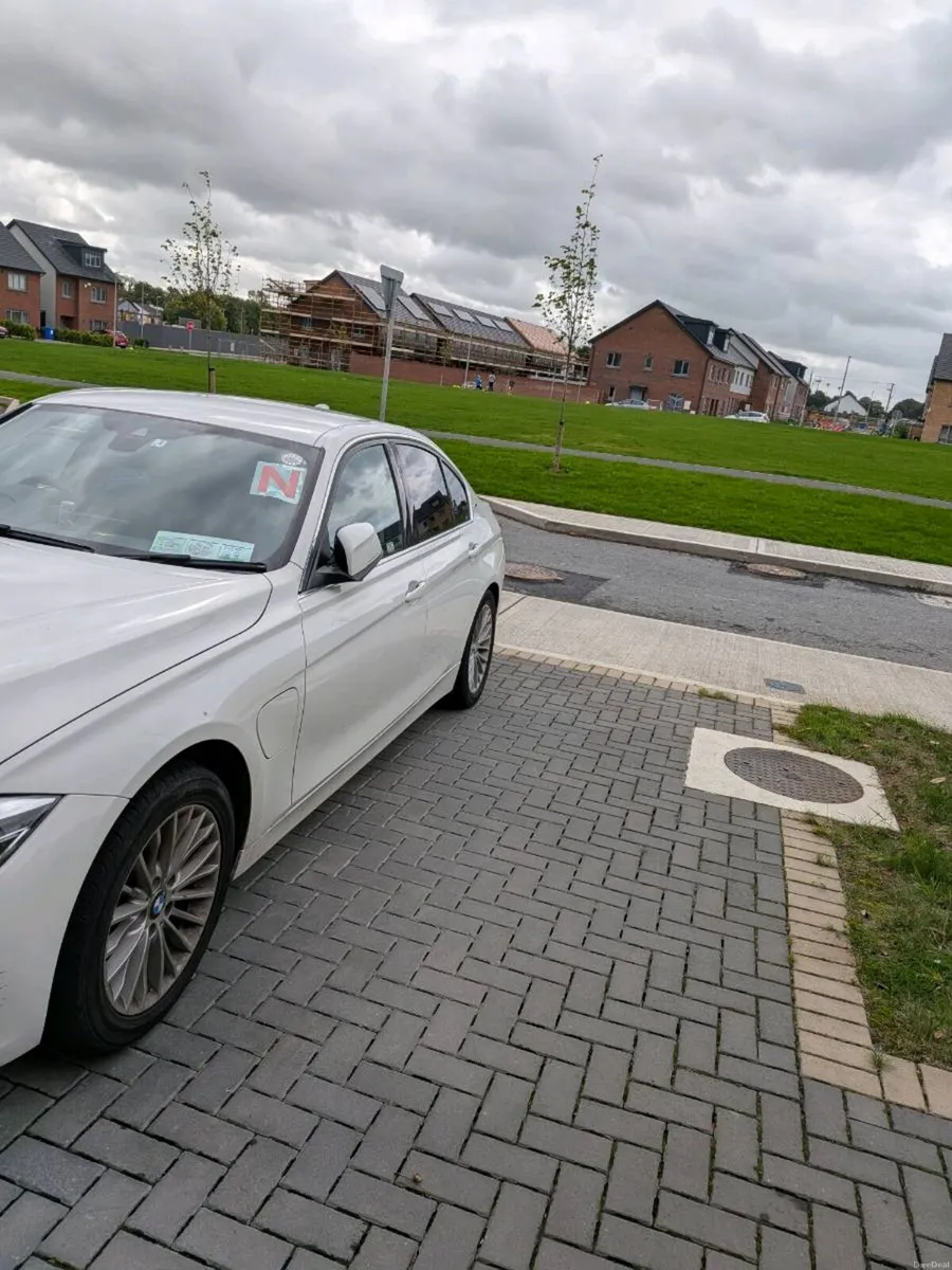 2017 BMW 330e Luxury Line Auto | Leather |  NCT In - Image 6