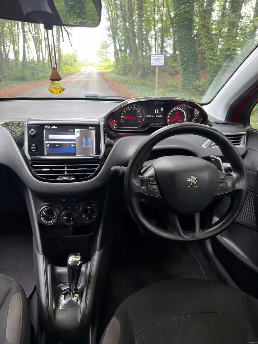 141PEUGEOT 208 ACTIVE 1.2 PETROL AUTOMATIC NCT&TAX - Image 6