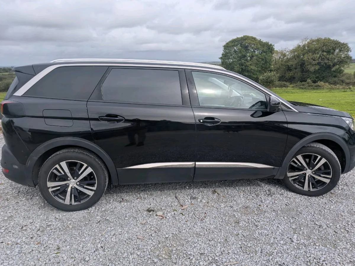 7 seater Car for sale - Image 5