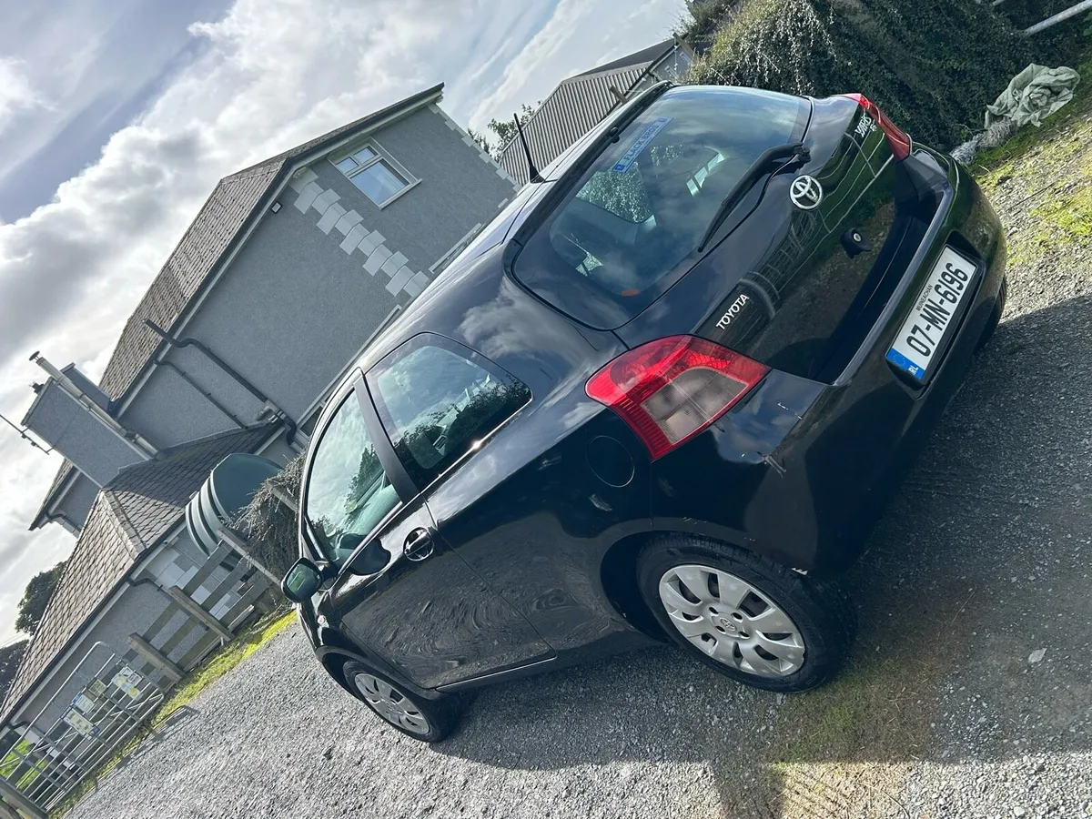 Toyota Yaris - Image 3