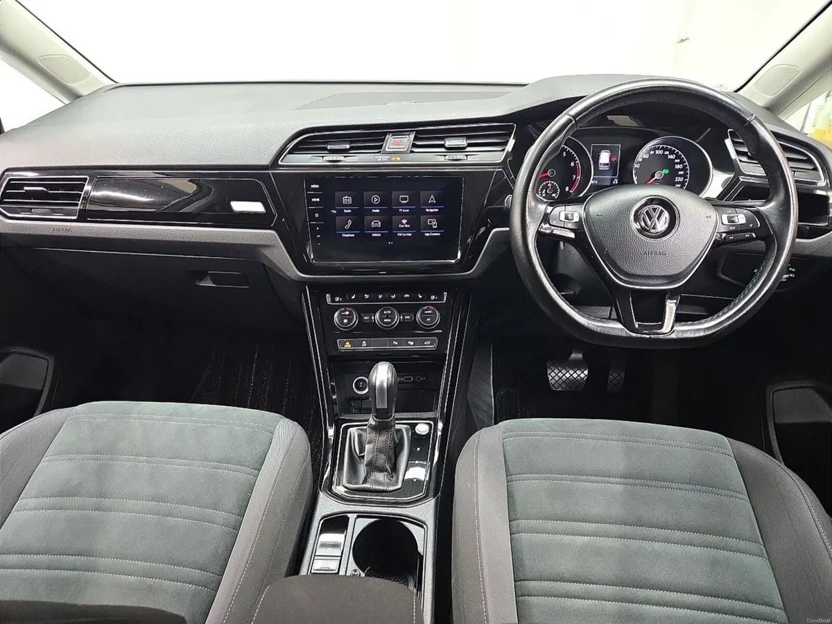 Volkswagen Touran TSI Highline DSG - Image 3