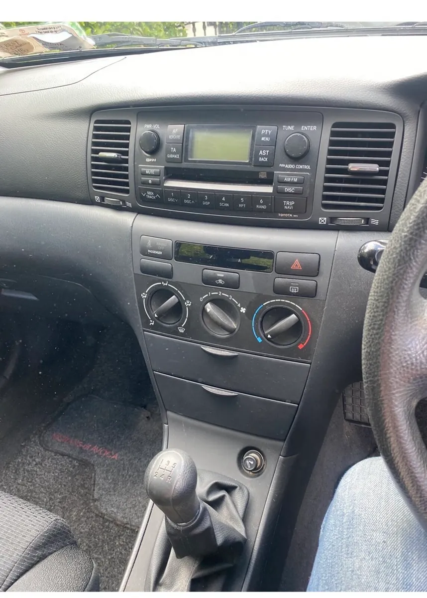 1 owner Toyota Corolla! 47000 miles new nct !!!!!! - Image 6