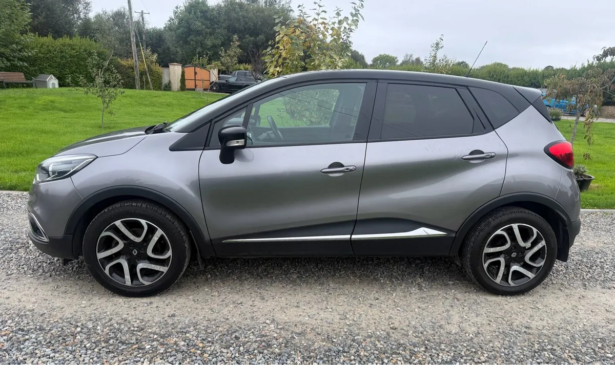 Renault Captur Taxed & Tested - Image 3