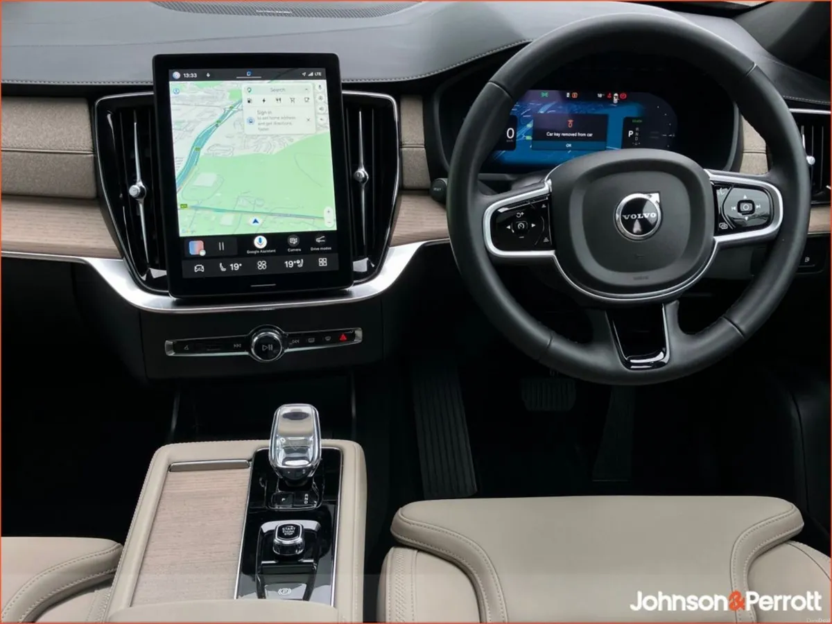 Volvo XC90 T8 455bhp AWD PHEV Plus Dark - Mulberry - Image 2