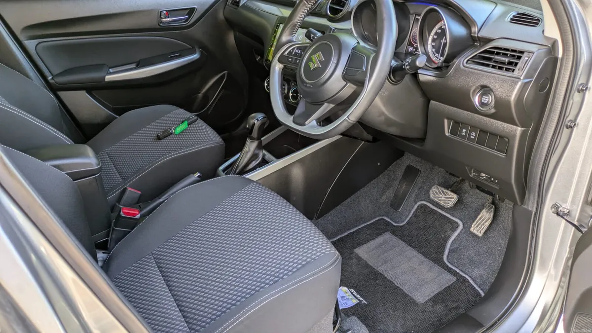 Suzuki Swift RS 1.2 Petrol Hybrid, 2017 - Image 2
