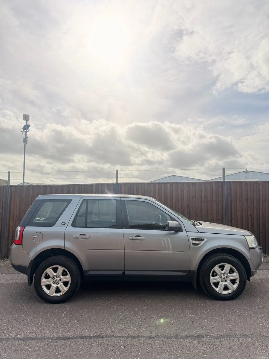Land Rover Freelander2 Auto - Image 2