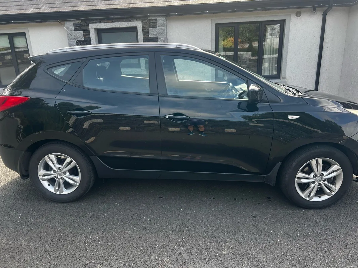 Hyundai IX35 - Image 2