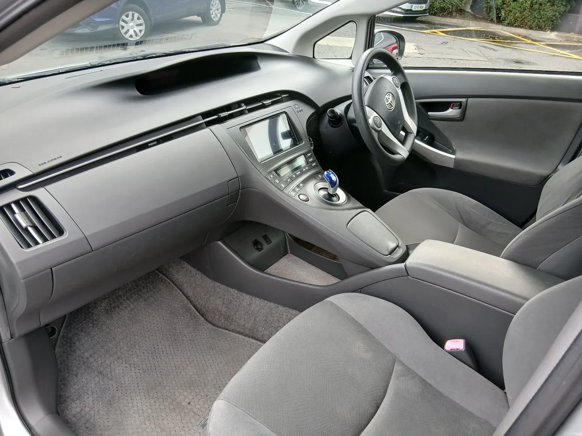 Toyota Prius 2011 NCT AND TAX - Image 5