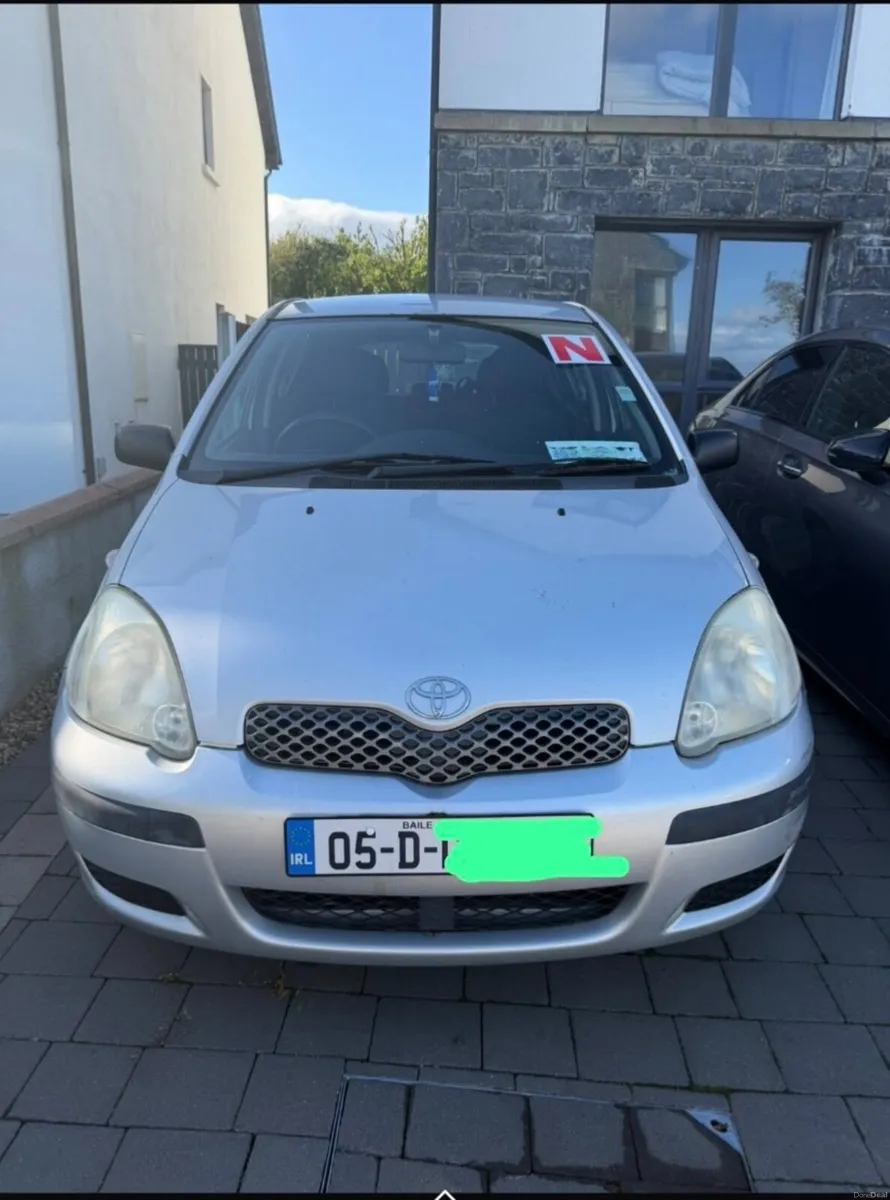 Toyota Yaris 2005 - Image 1