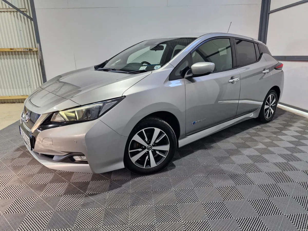 2020 Nissan Leaf SV 40KW NCT 01/28 - Image 4