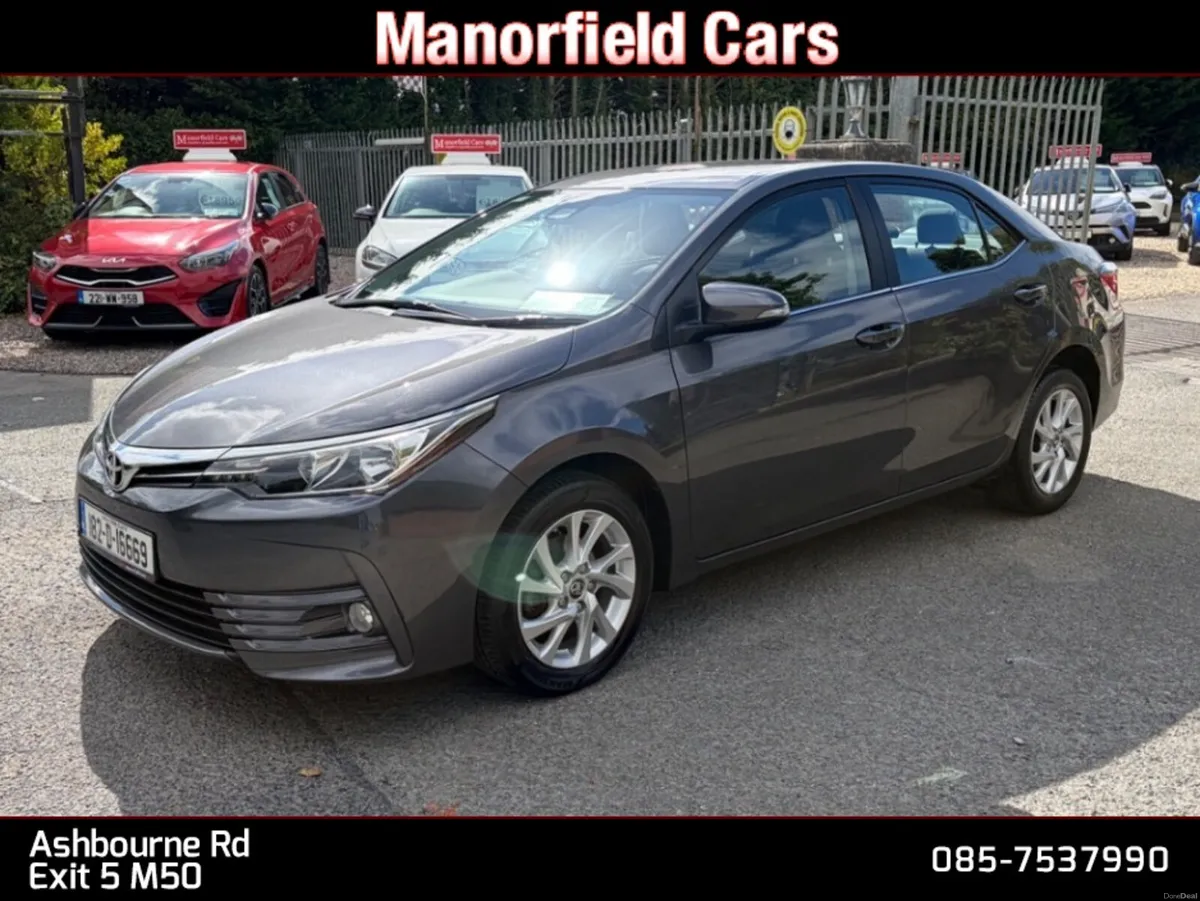 2018 Toyota Corolla Luna 1.3 Petrol LOW KM'S - Image 3