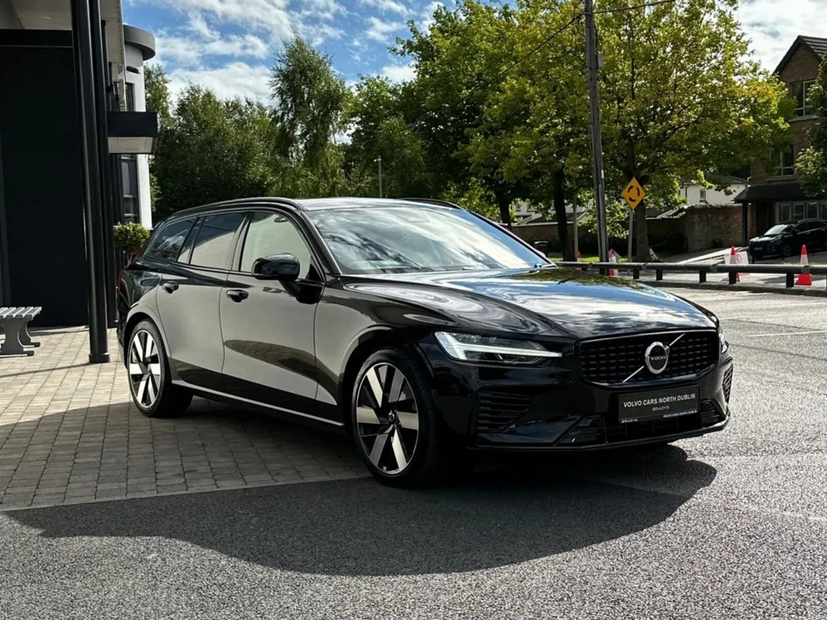 Volvo V60 V60 + T6 Phev Awd Auto Plus Recharge T6 - Image 3