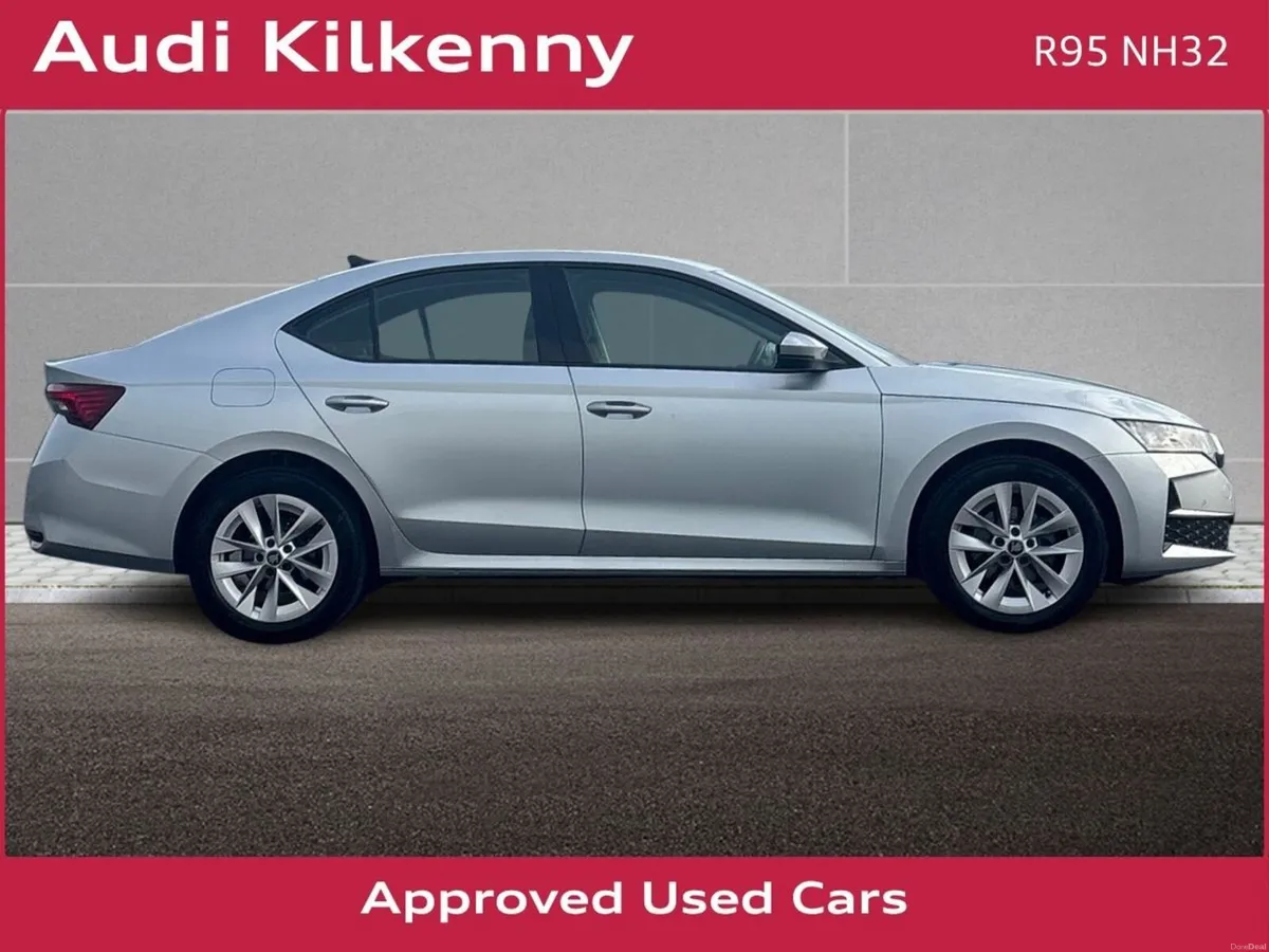 Skoda Octavia SELECTION 2.0 TDI 115 BHP 4DR *1 OWN - Image 5