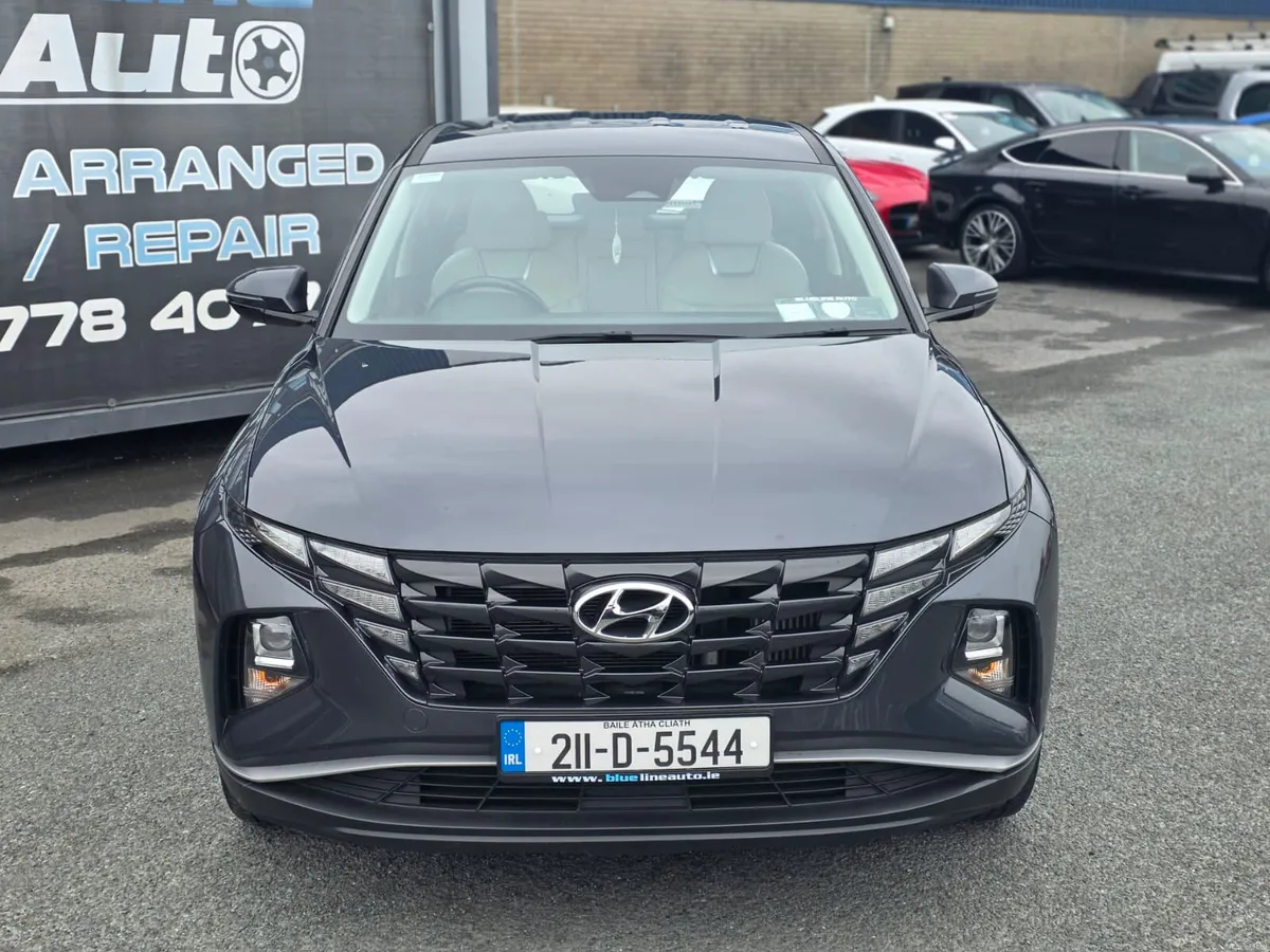 Hyundai Tucson Manual 1.6 Diesel Low Miles (211) - Image 2