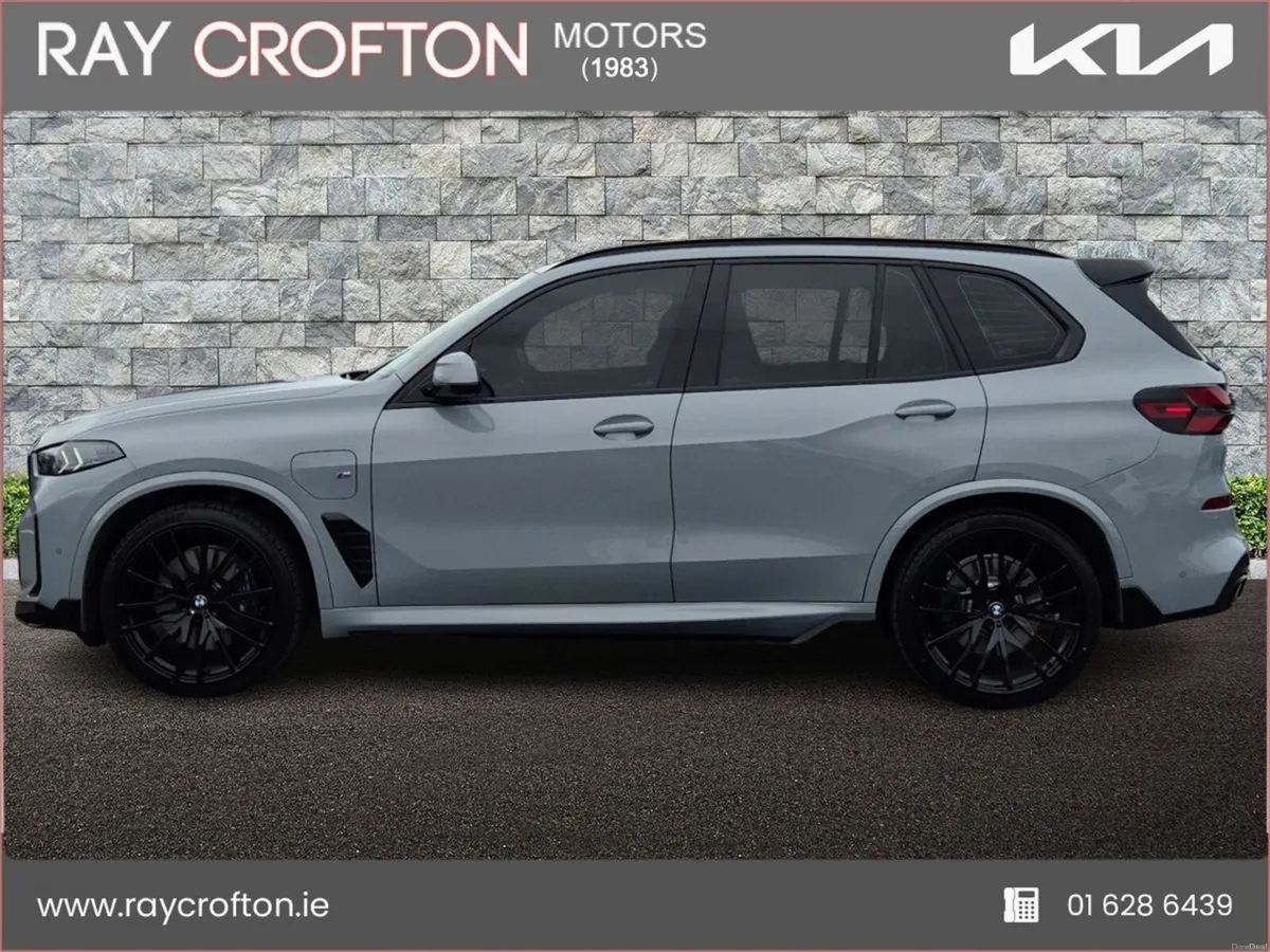 BMW X5 2025 xDrive50e M Sport - Image 5