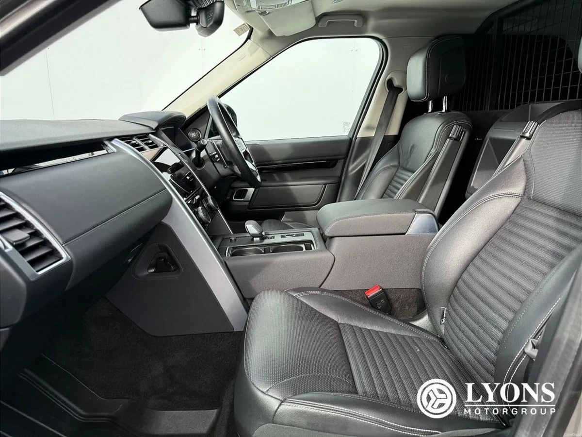 Land Rover Discovery DISCOVERY 3.0 SD6 SE **Price - Image 3