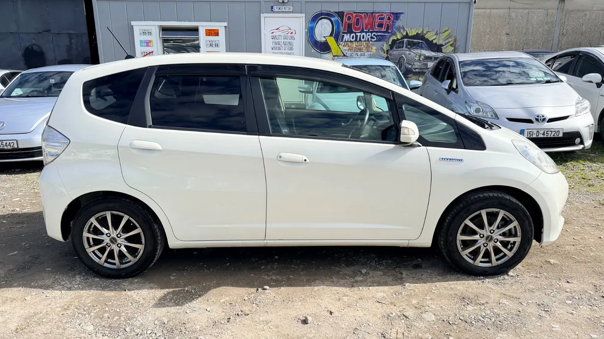 2013 Honda Fit Hybrid  Half Leather - Image 2