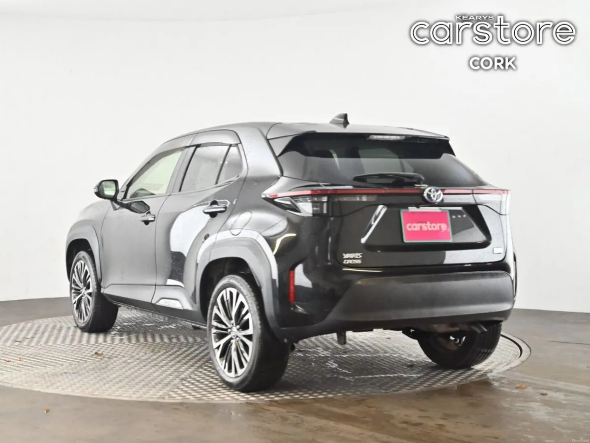 Toyota Yaris Cross HYBRID Z - Image 3
