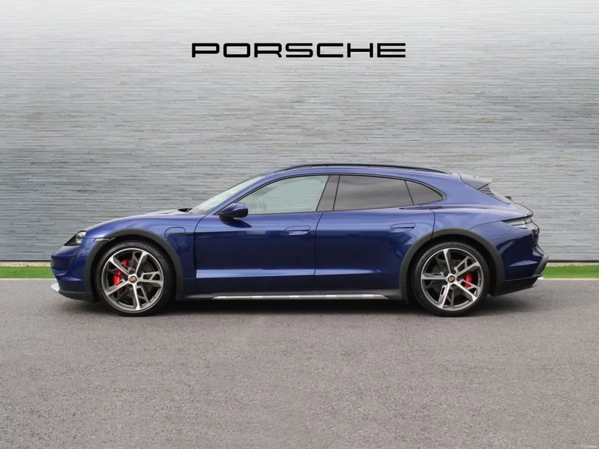 Porsche Taycan 4S Cross Turismo - Image 3
