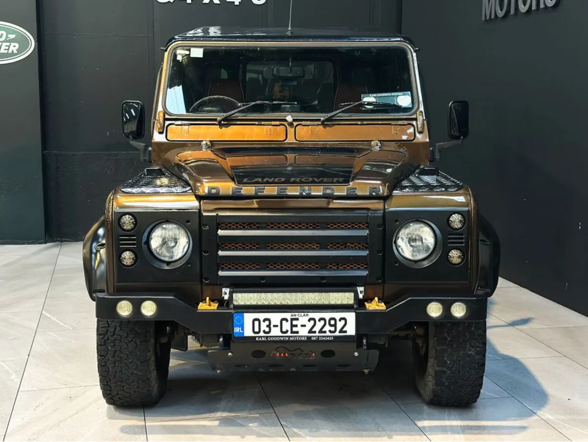 LAND ROVER DEFENDER 90 HARD TOP 2.5 - Image 5