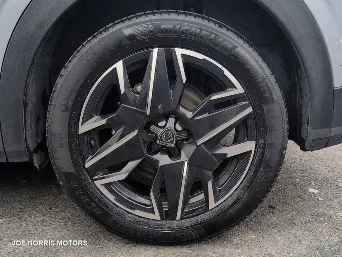 Peugeot 3008 STD ALLURE MHEV 136 E-DCC - Image 5