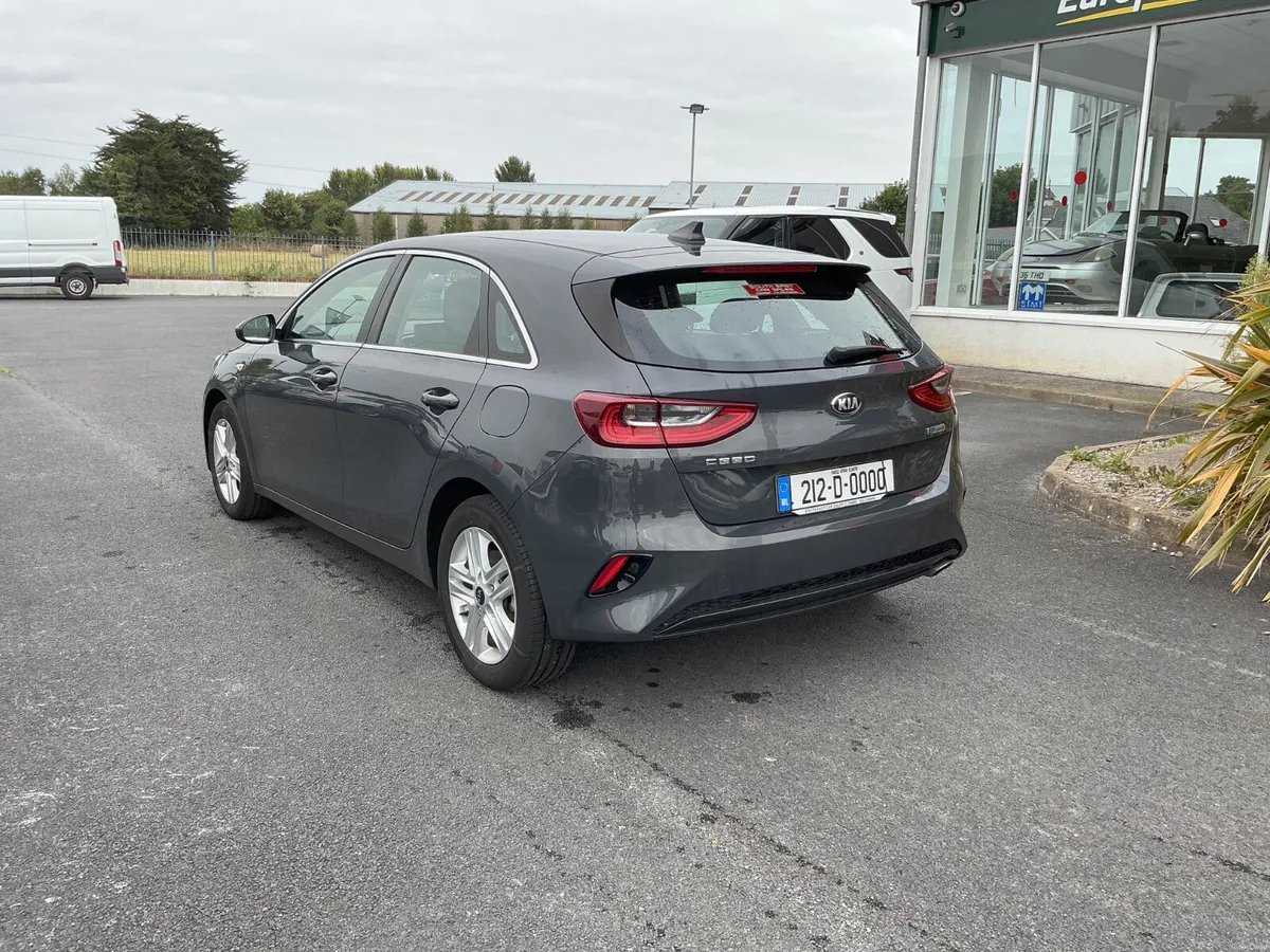 2021 KIA CEED CRDI ISG 2 DIESEL - Image 6