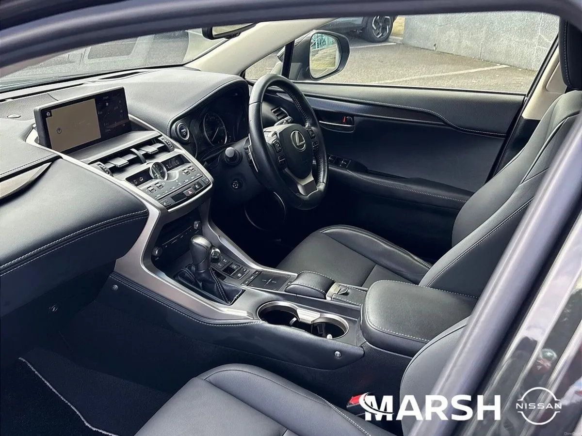 Lexus NX HYBRID 2.5 AUTO - Image 4