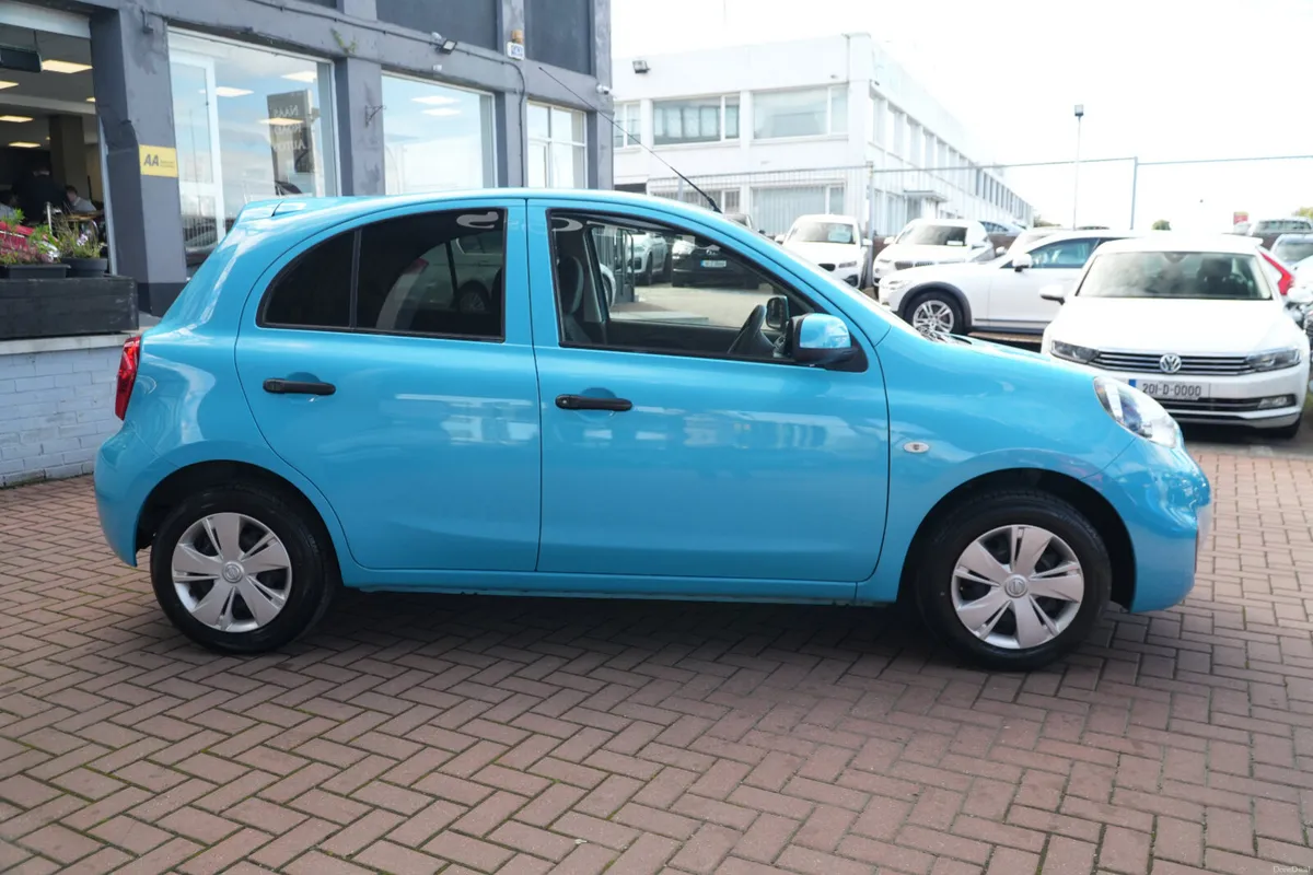 1.2 SV EDITION 5DR HATCHBACK AUTO  // STUNNING CAR - Image 3