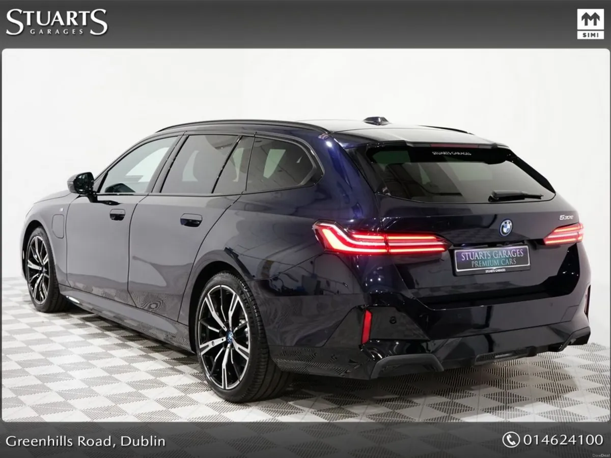 BMW 5-Series PANORAMIC GLASS ROOF, COMFORT PACK, T - Image 2