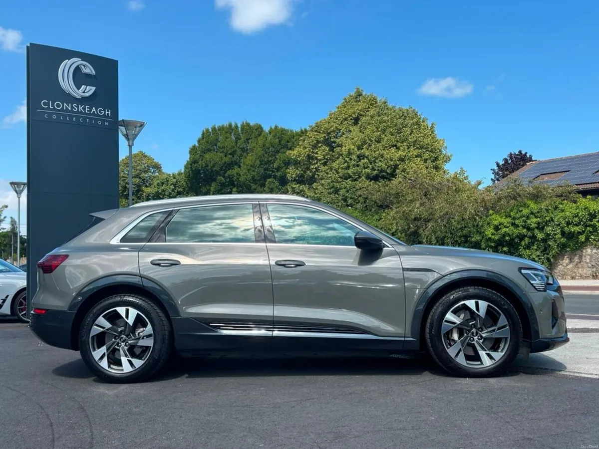 Audi Q8 e-tron QUATTRO SPORT - Image 2