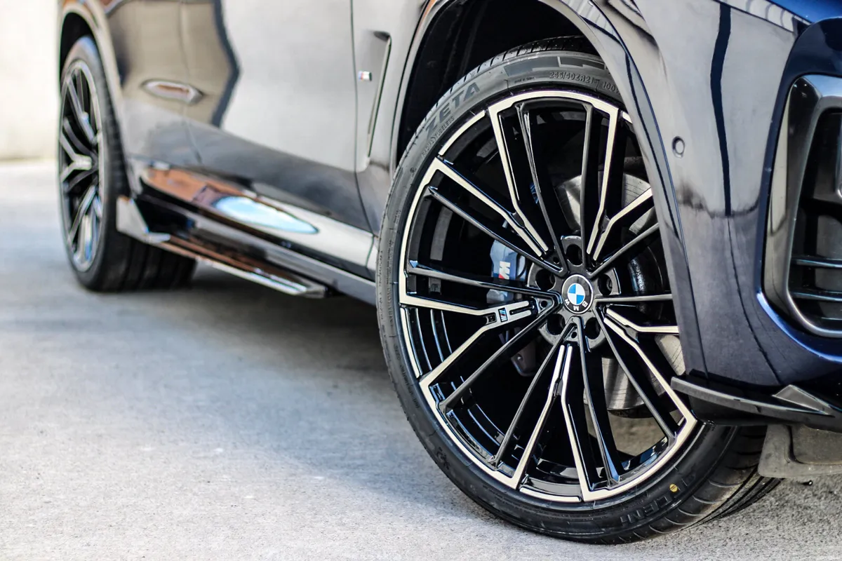 2024 BMW X3 M-SPORT X-DRIVE PRO PACK - Image 6