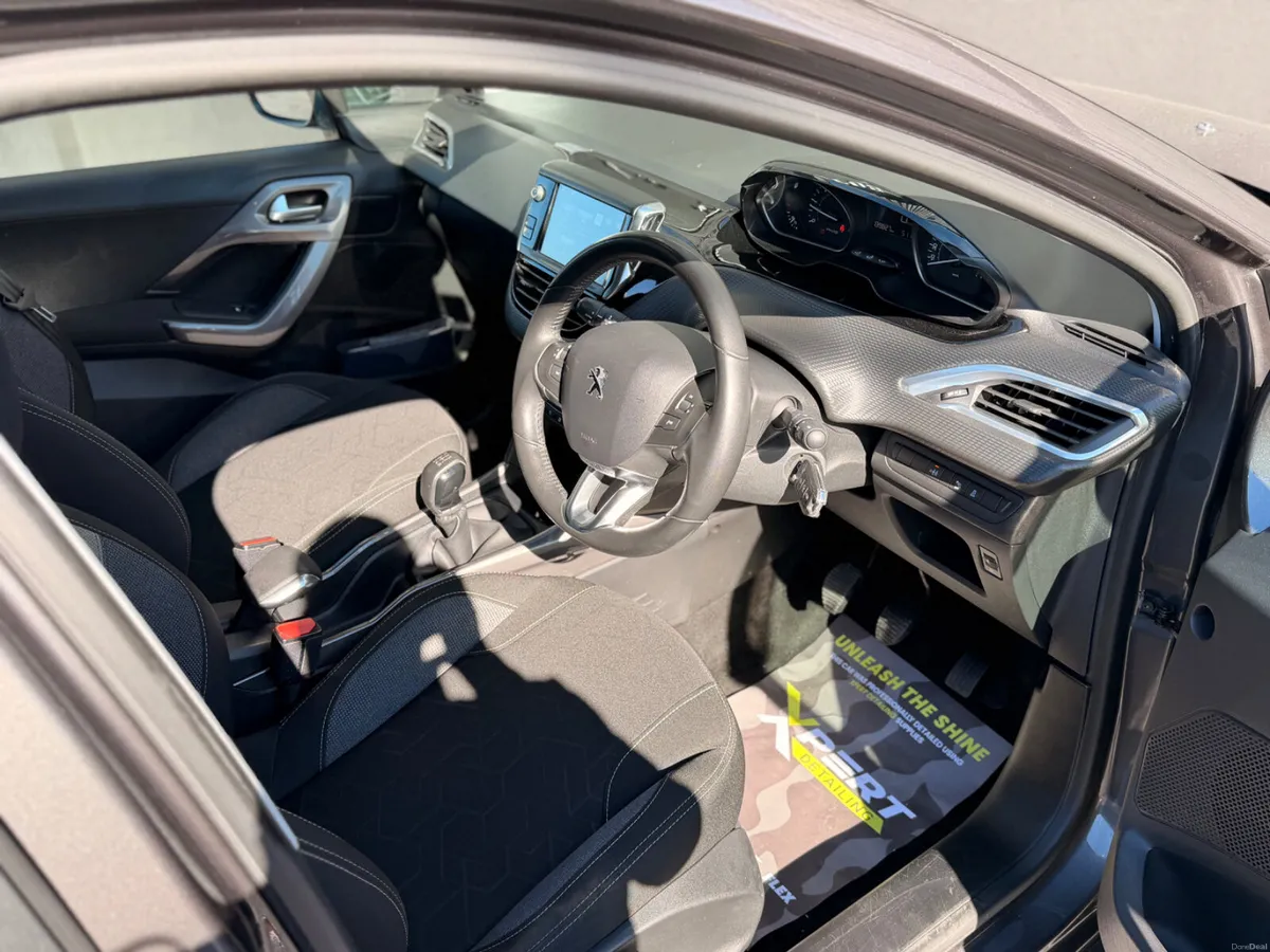 2017 PEUGEOT 2008 - Image 6