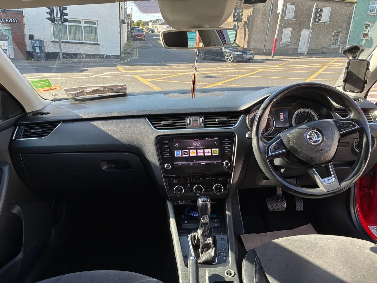Skoda Octavia Scout AUTO. - Image 6