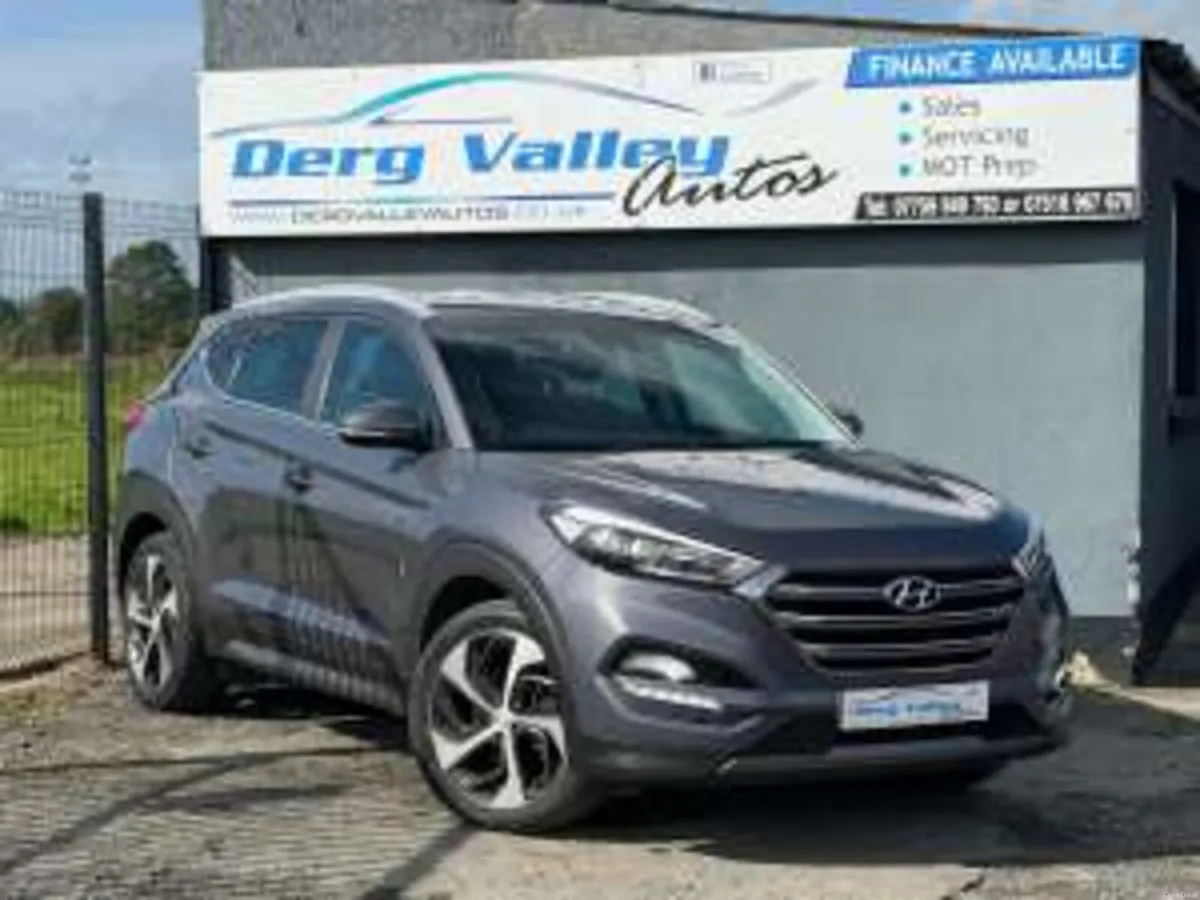 HYUNDAI TUCSON 2.0 Tucson Premium Blue Drive 2WD C - Image 2